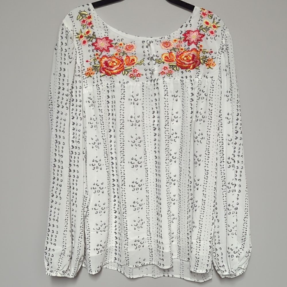 White Floral Embroidered Long-Sleeve Blouse